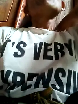 Živá chatovací místnost Nguyen_Emaa