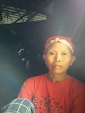 Nguyen_Emaan Live chat-huone
