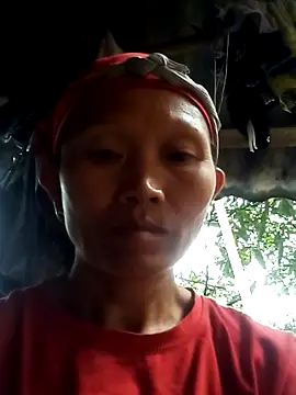 Sala de chat ao vivo de Nguyen_Emaa