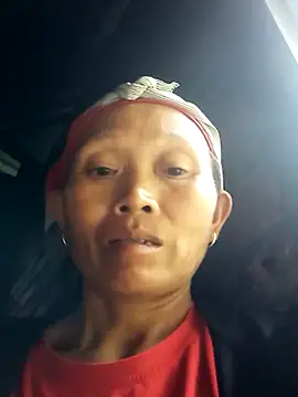 Živá chatovací místnost Nguyen_Emaa
