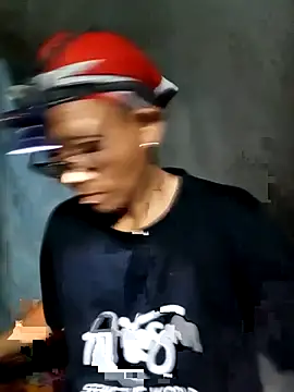 Nguyen_Emaa Cameră chat live