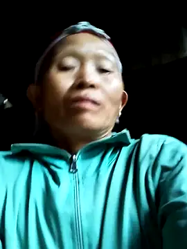 Nguyen_Emaa – live chatrum