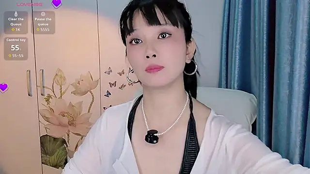 Chat soba uživo modela _XinXin_