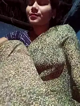Chat soba uživo modela Pooja_hut