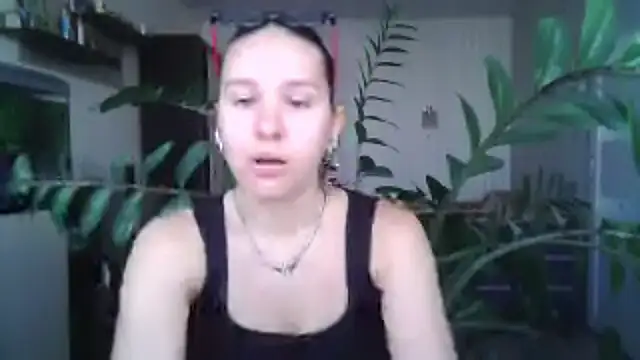 غرفة دردشة MichalNanke المباشرة