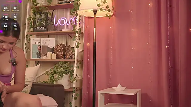 Živá chatovací místnost Charm_Jessi