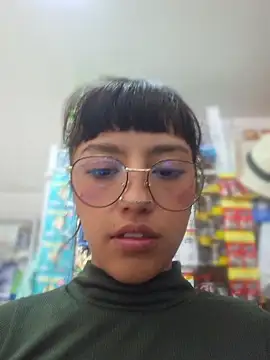 Sala de chat ao vivo de Cute_hollywood1