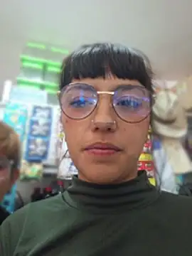 Cute_hollywood1 Live Chatraum
