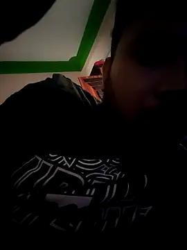 DuoXVibes élő chatszobája