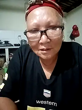 BigAss-Vietnames Adlı Modelin Canlı Sohbet Odası