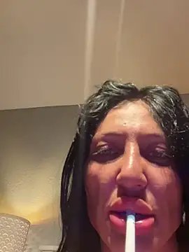NINACOXXX Adlı Modelin Canlı Sohbet Odası