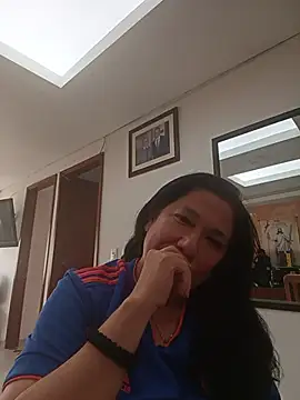 Avril_xxx Cameră chat live