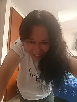 Avril_xxx Live Chatrum