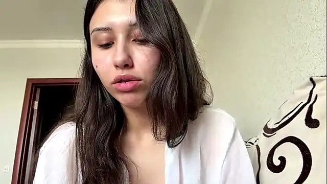 غرفة دردشة NoreneKleinschmidt المباشرة