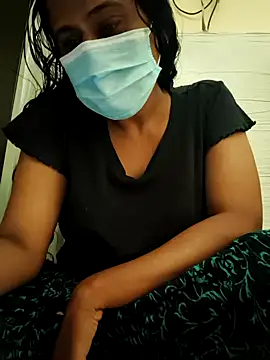 Živá chatovací místnost tamiljothi143
