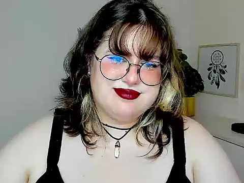 OpheliaLush чат на живо