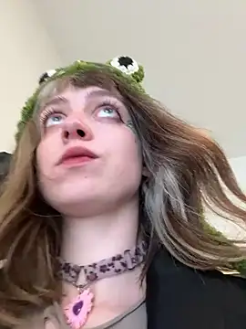 Živá chatovací místnost Crazy__Frog