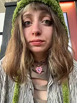 Crazy__Frog's Live Chat Room