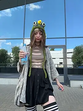 חדר צ'אט בשידור חי של Crazy__Frog