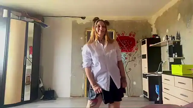 غرفة دردشة SunnyHarnett المباشرة