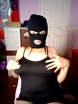 prettymeeeeeee's Live Chat Room