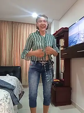 Chat ao vivo de MiaIsabela_