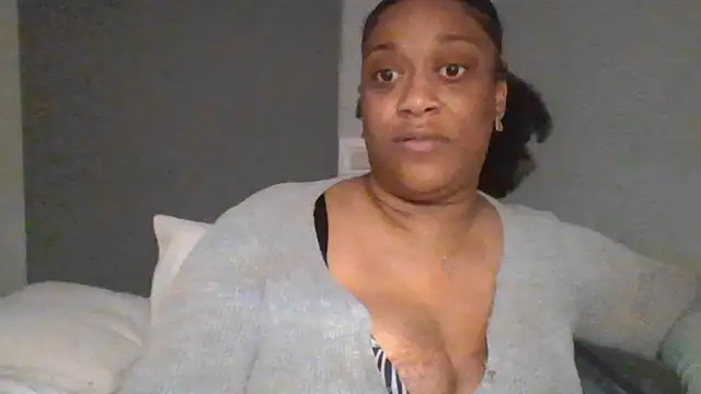 chelseabea's Live Chat Room