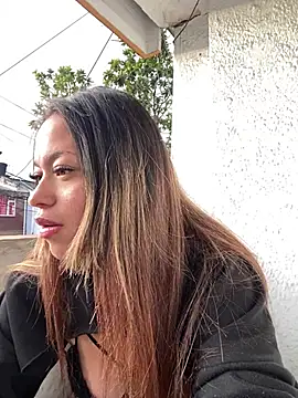 غرفة دردشة Miss_Diosa المباشرة