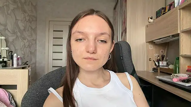 LeaScolieri чат на живо