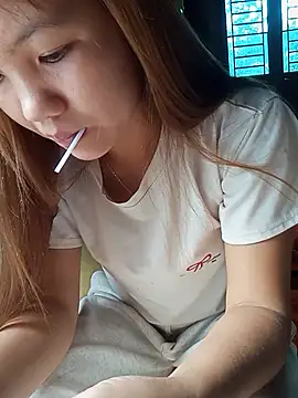 Chat soba uživo modela Alice_babyy01