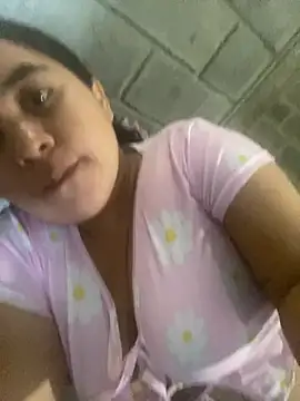 Sala de chat en directo de laura1999love