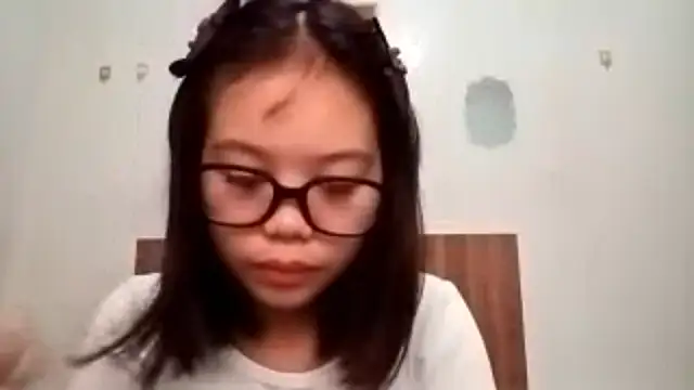 YunaSato 现场聊天室
