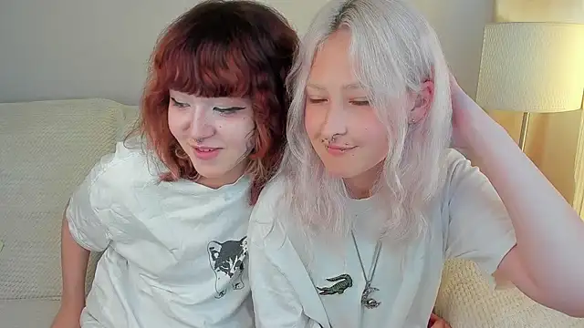 Muffin_Mia's Live Chat Room