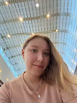 Živá chatovací místnost -NaughtyAngel-