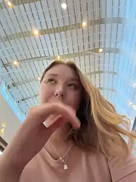Živá chatovací místnost -NaughtyAngel-