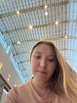 Živá chatovací místnost -NaughtyAngel-