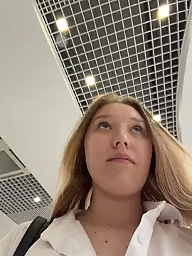 Chat soba uživo modela -NaughtyAngel-