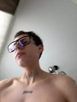 Živá kamerová sex show Mr__Desire