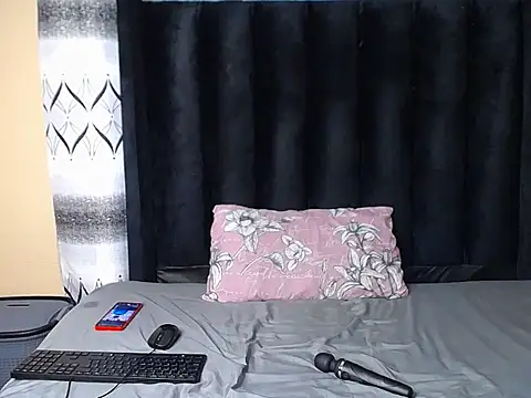 Miss_DarkBubble чат на живо
