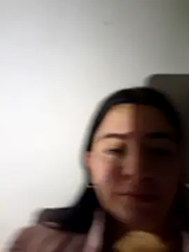 karilyncollins Adlı Modelin Canlı Sohbet Odası