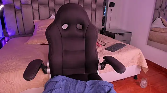 Chat soba uživo modela Shaneska