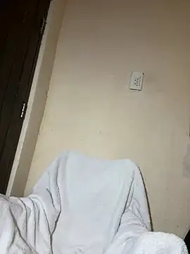 Linaroby Live Chatraum