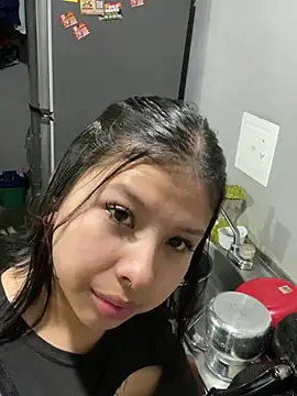 Hilary_In_House – live chatrum