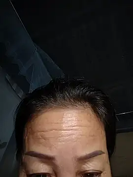 חדר צ'אט בשידור חי של Zay_romi