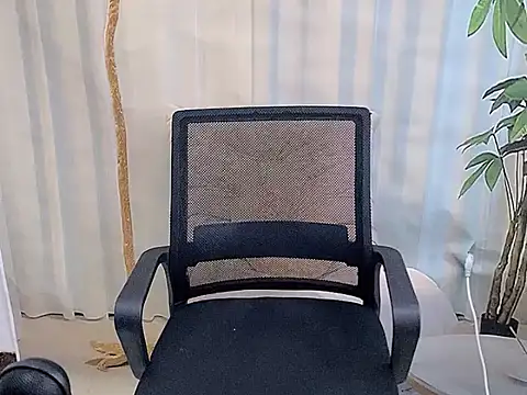 GuoGuoya – live chatrum