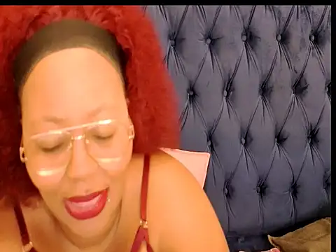 Sala de chat en directo de EbonySkyeXX
