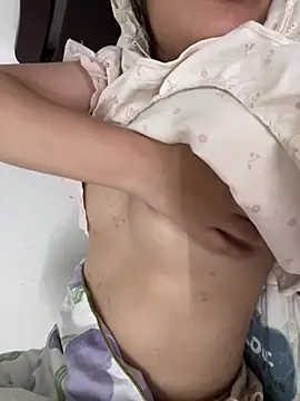 Miu_xinhh 现场性爱视讯表演