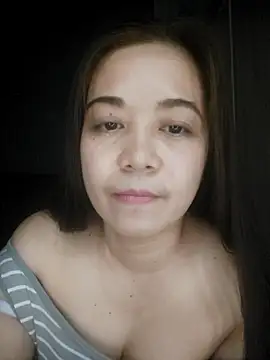 חדר צ'אט בשידור חי של Simplegirl07