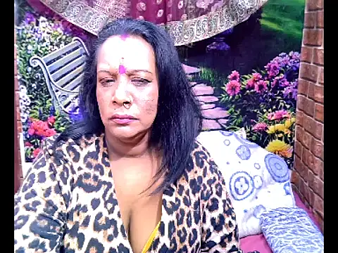 Živá chatovací místnost IndianAce1