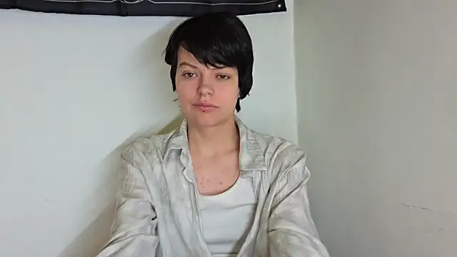 Lucysidle 现场聊天室